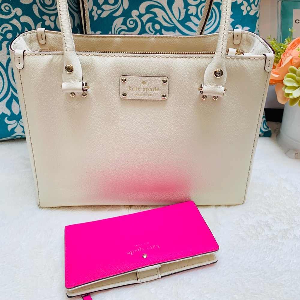 Kate Spade Ivory Leather Bag with Wallet - Picture 1 of 15